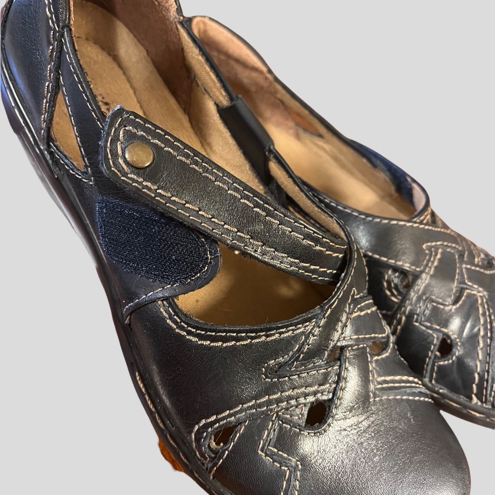 CLARKS Evianna Women's Peal Black Flat Model 26107274 SZ 8.5 M